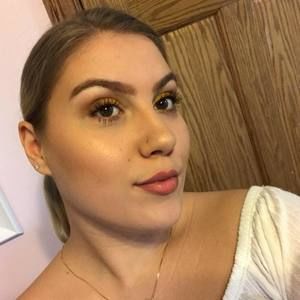 Meet your Posher, Alexandra